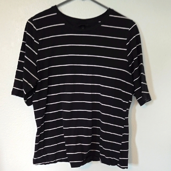 Who What Wear Black Striped Top Size Large - Picture 1 of 6